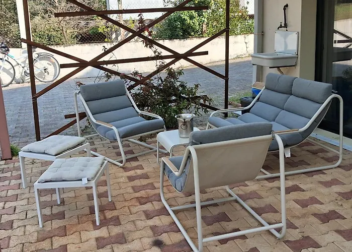 Tatil Evi Jolie Maison,terrasse, Jardin 5 Minutes De La De La Chambrette Avec Restos Les Pieds Dans Le Sable Le Verdon-sur-Mer