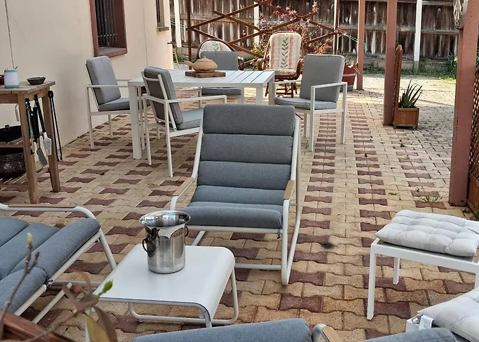 Tatil Evi Jolie Maison,terrasse, Jardin 5 Minutes De La De La Chambrette Avec Restos Les Pieds Dans Le Sable Le Verdon-sur-Mer
