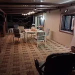 Jolie Maison,terrasse, Jardin 5 Minutes De La De La Chambrette Avec Restos Les Pieds Dans Le Sable Vakantiehuis